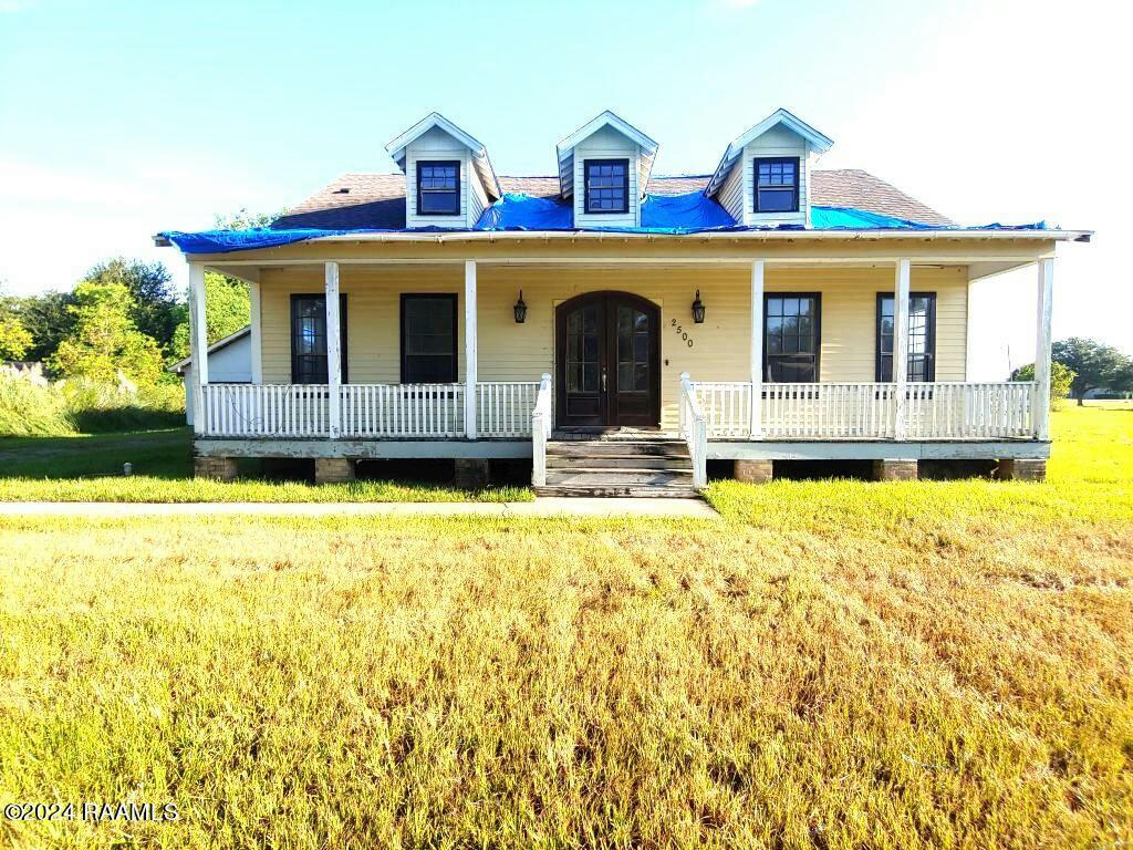 2500 BRITTANY DR, NEW IBERIA, LA 70560, photo 1 of 21